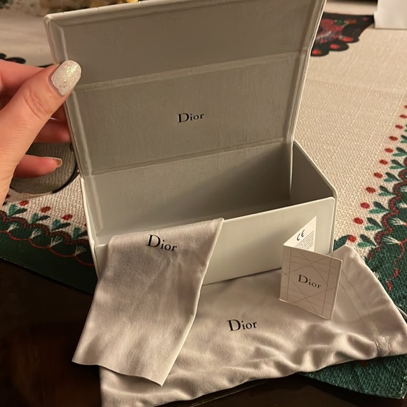 ♥️❤️♥️Christian Dior Enigmatic Sunglasses♥️❤️♥️ - Picture 7 of 7